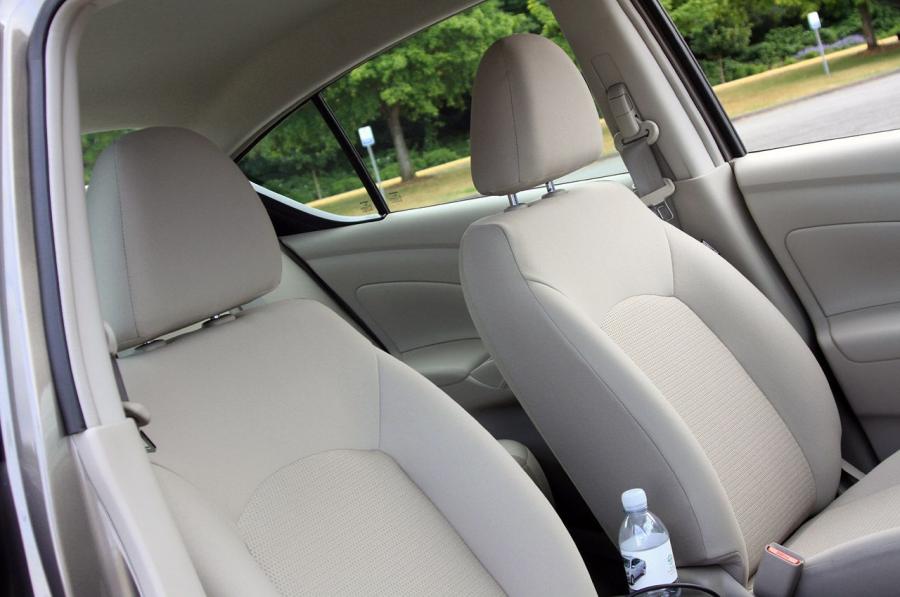  Nissan Versa 2012 года  (фото 58 из 111)
